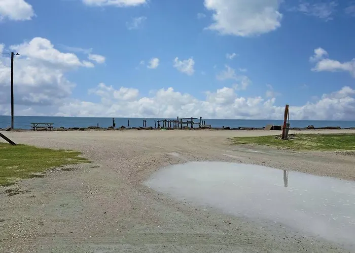 The Bayshore At Magnolia Beach!