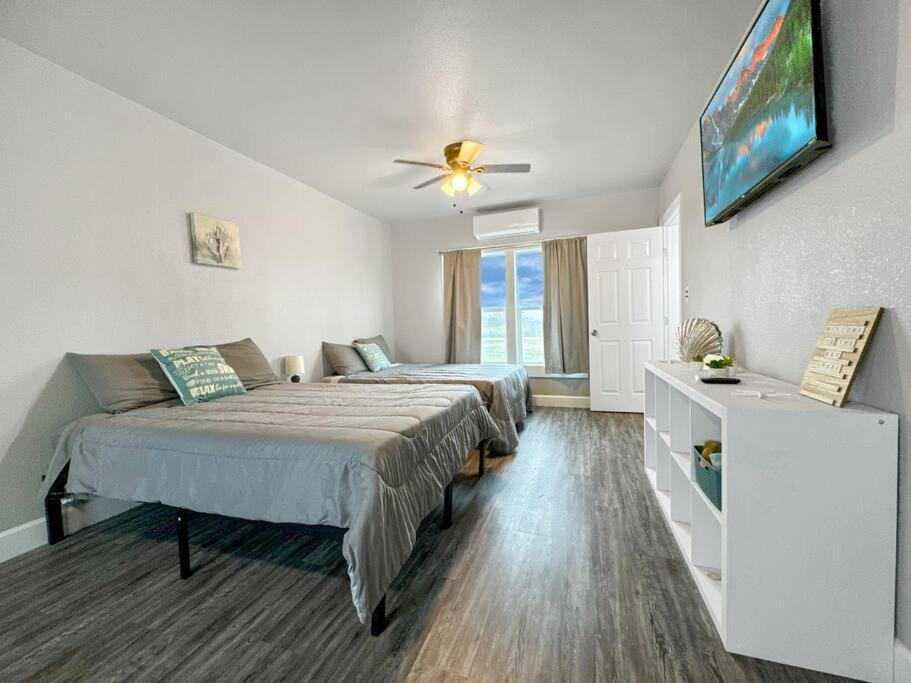 The Bayshore At Magnolia Beach!