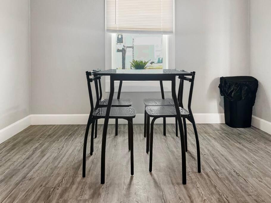 The Bayshore At Magnolia Beach! Apartment